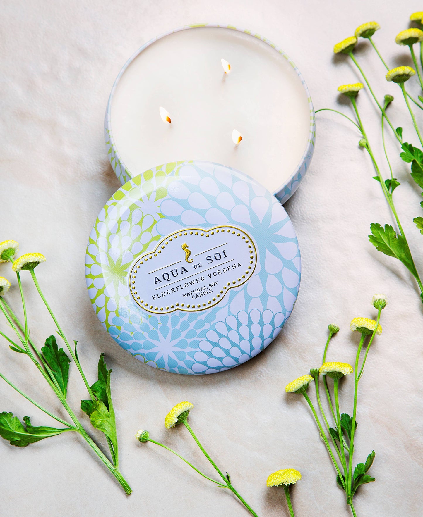 Elderflower Verbena, a 9 oz Aqua De Soi Candle Tin